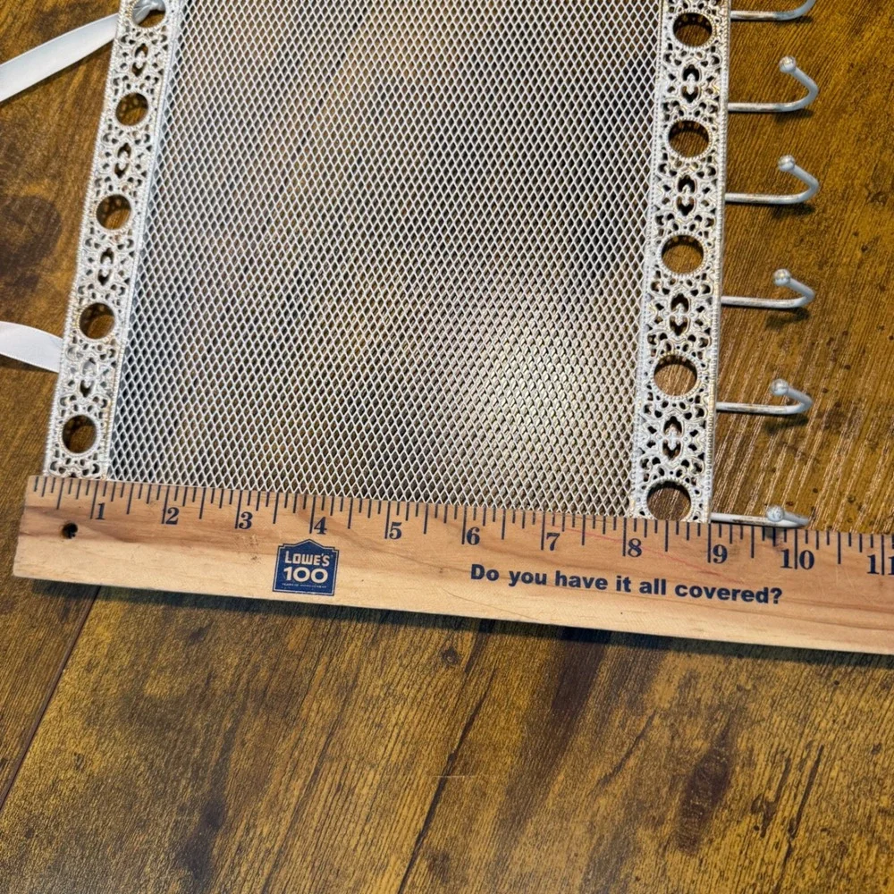 Boho Shabby Chic White Gold Ornate Metal Mesh Hanging Jewelry Organizer 7 Hooks